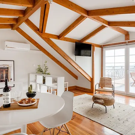 Arriaga River Views Ii * 리스본